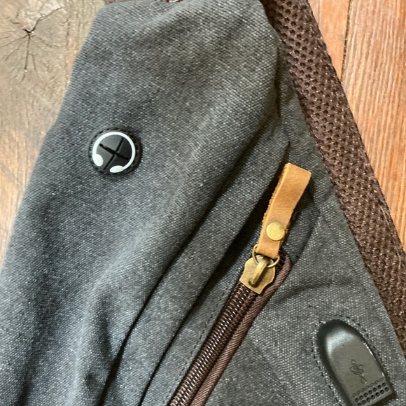 Canvas Sling Backpack Crossbody Chest Bag with USB Charging Port – Adjustable St - Picture 5 of 8